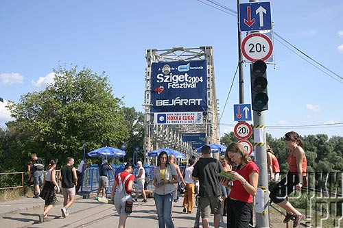 SZIGET 2004