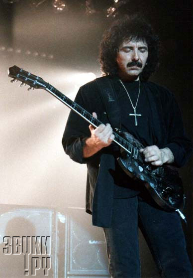 Tony IOMMI