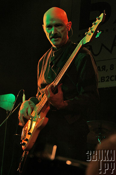 Tony Levin в Б2