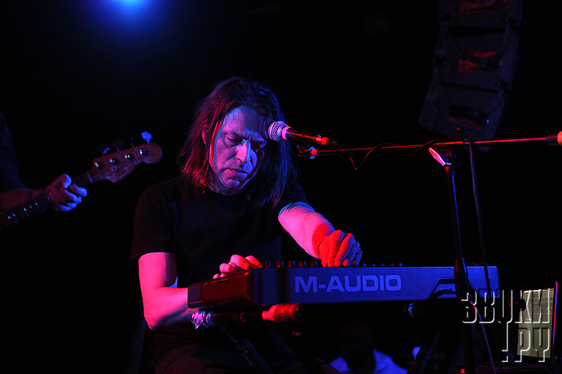 Mark Lanegan Band in 16 tons