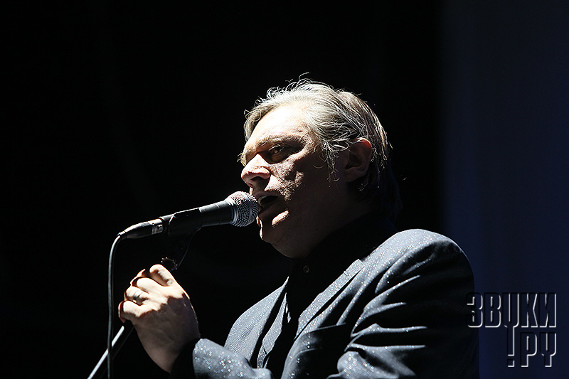 EINSTURZENDE NEUBAUTEN in Yotaspace