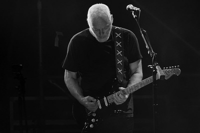 David GILMOUR: Дэвид Гилмор из Pink Floyd активно работает в студии над новым материалом - его рассекретила жена