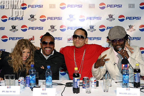 The BLACK EYED PEAS в Москве