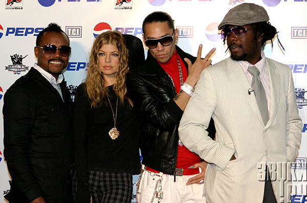 The BLACK EYED PEAS в Москве