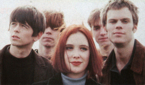 SLOWDIVE