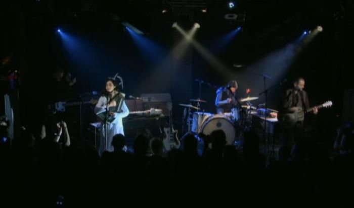 PJ Harvey en concert privу a la Maroquinerie