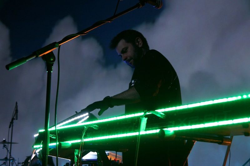 Romowe rikoito - undina. Рок исполнители фото. Bona sound. Звучи исполнитель. Апокалиптика клипы.