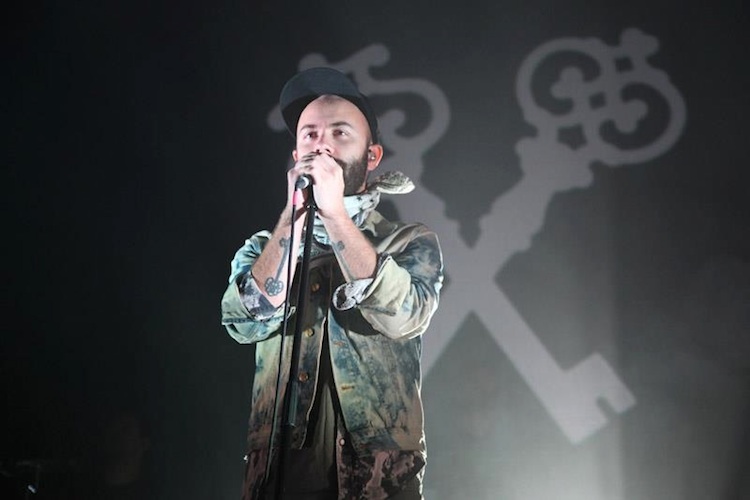 Woodkid ключи. Woodkid фото. Замок woodkid. Woodkid текст. Woodkid йоа́нн лемуан партнер.