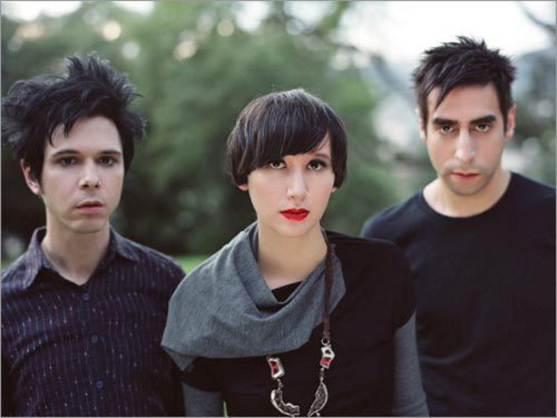 YEAH YEAH YEAHS