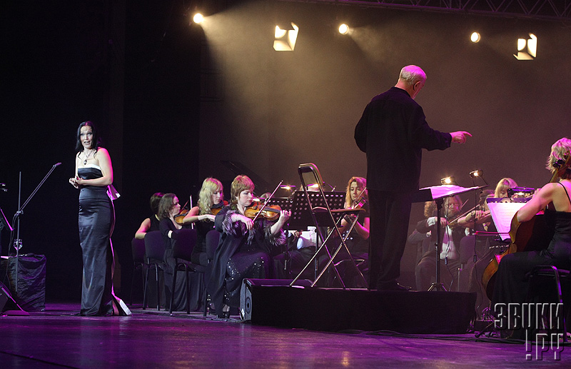 Tarja Turunen and Mike Terrana, Moscow, Crocus city hall