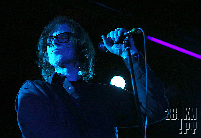 Mark Lanegan Band in 16 tons