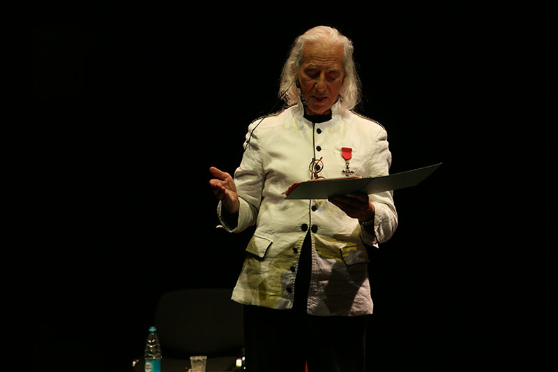 СЕВА НОВГОРОДЦЕВ