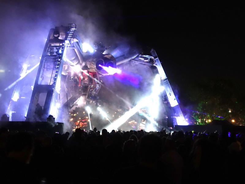 Glastonbury 2022. Пятница. Arcadia Stage